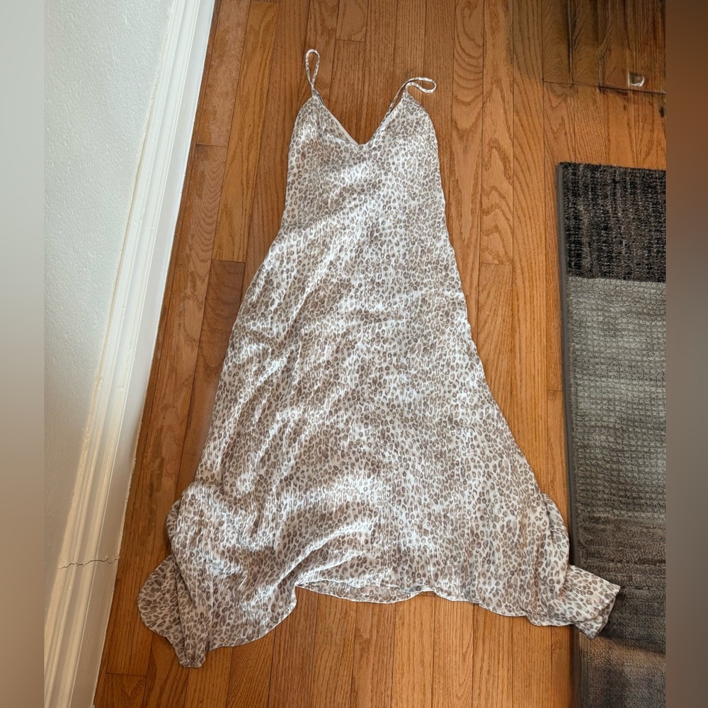 Final touch size medium brown and white fully lined dress